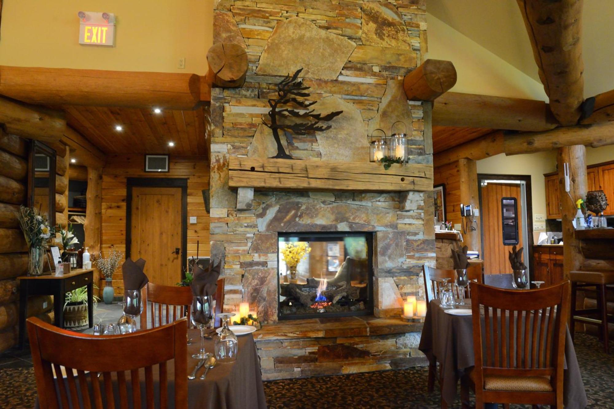 Log Cabin Inn パリーサウンド エクステリア 写真
